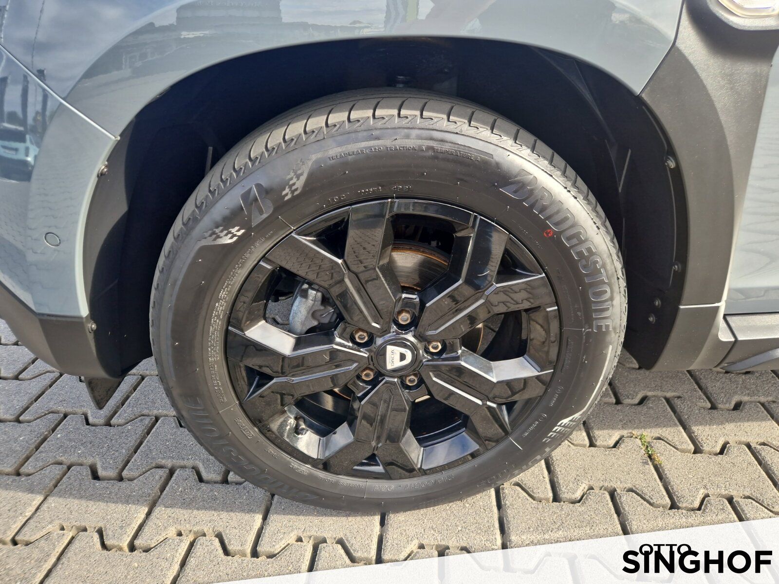 Fahrzeugabbildung Dacia Duster Extreme TCe 150 EDC 2WD