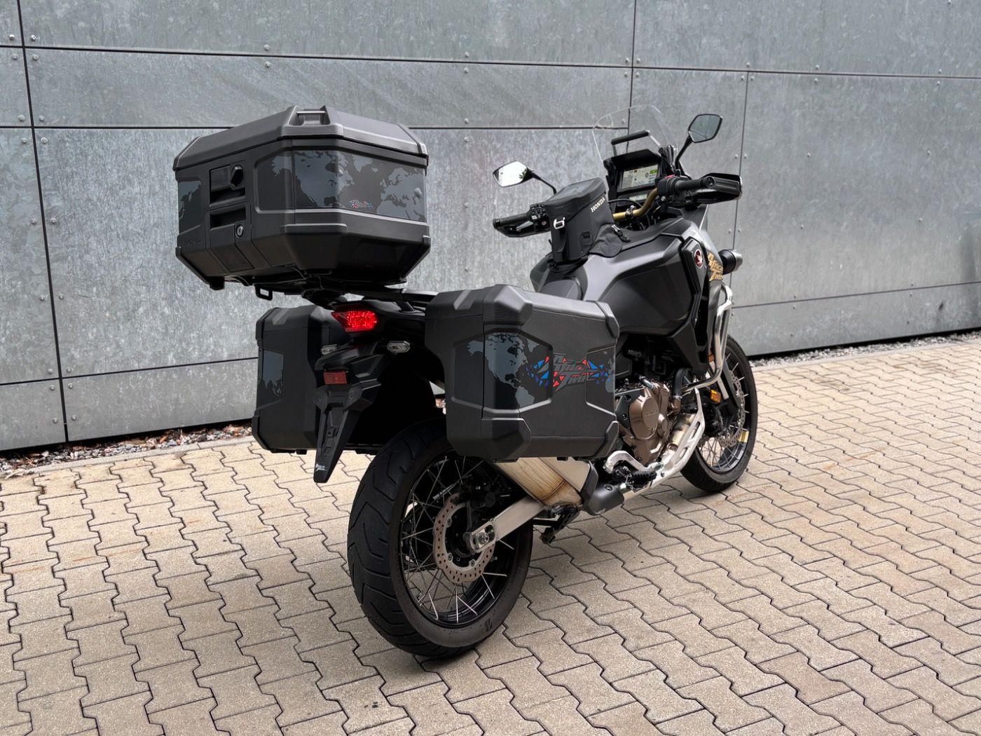 Fahrzeugabbildung Honda CRF 1100 Africa Twin Adventure Sports ES Koffer,