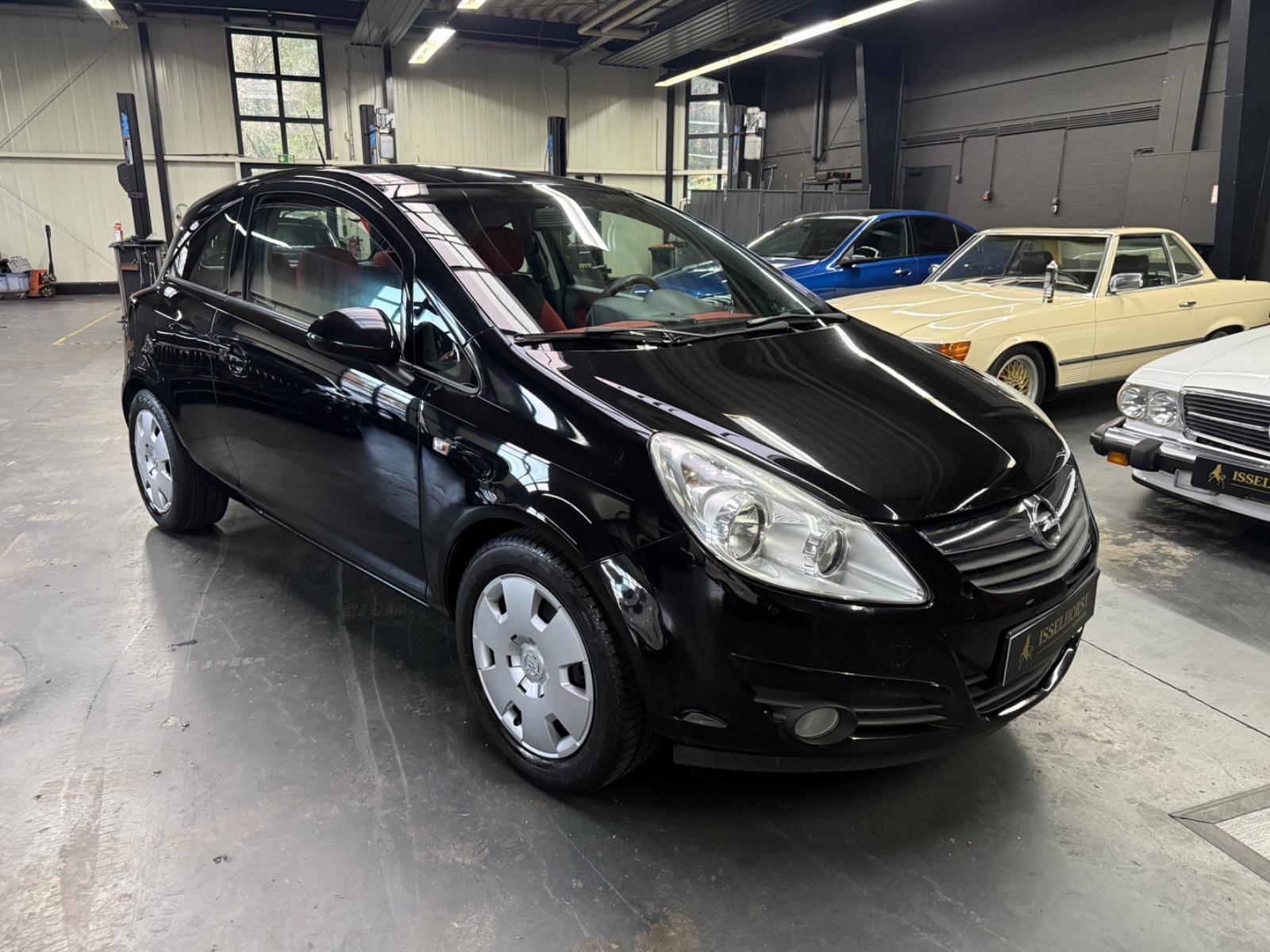 Opel Corsa D Navi TÜV Klima Winterreifen