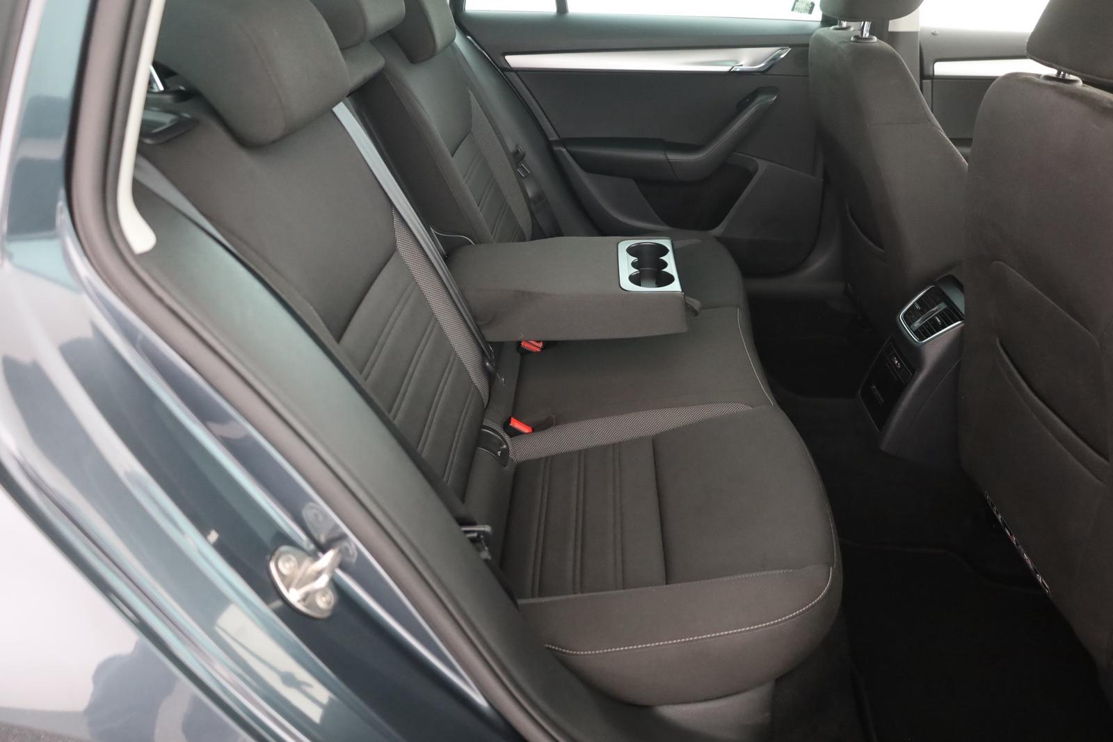 Skoda Octavia Combi 1.0 TSI Tour LED Navi Sitzheizung, миниатюра 25