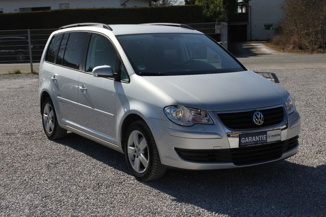 Volkswagen Touran United 7Sitze/SHZ/Tempomat/Navi/AHK