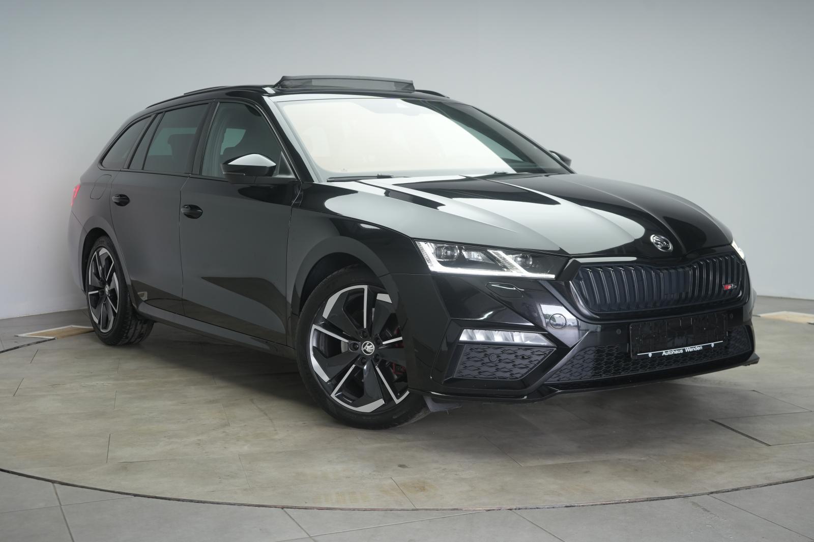 Skoda Octavia 2.0 TDI DSG 4x4 RS Temp/Virtual/HUD/Pano