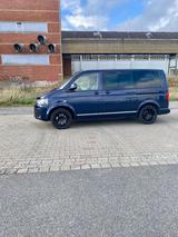 Volkswagen T5 Multivan ***Zahnriemen neu*** - blaue Volkswagen T5 Multivan