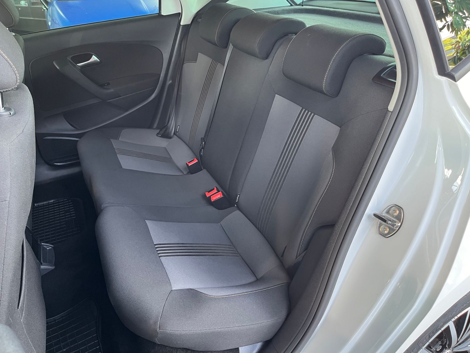 Fahrzeugabbildung Volkswagen Polo V Allstar BMT SHZ PDC ALU