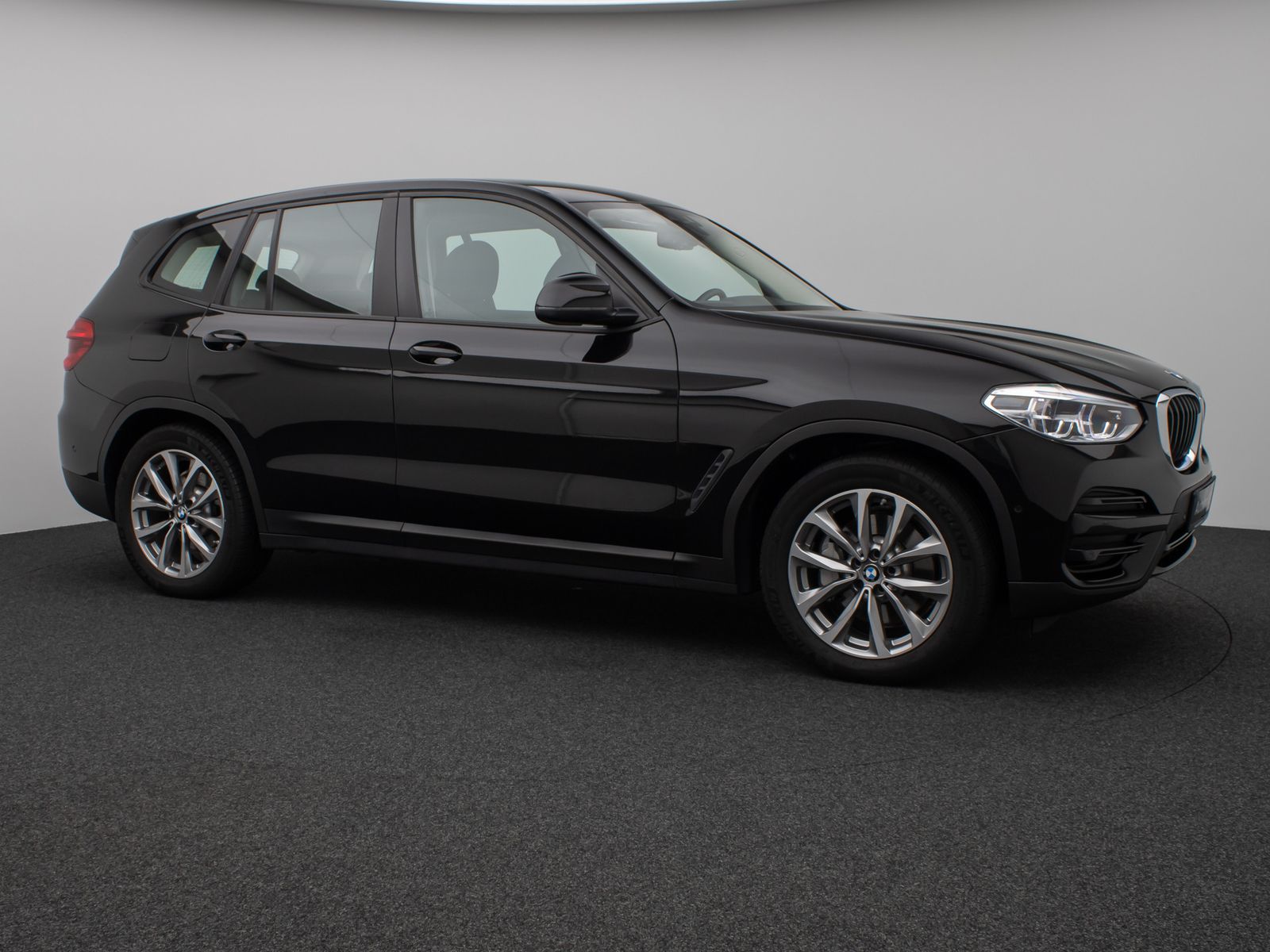 Fahrzeugabbildung BMW X3 xD30e Kamera DAB HiFi Lenkrhzg Komfort Alarm