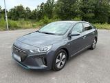 Hyundai Ioniq Plug-In  Hybrid,Premium,Voll... - Hyundai IONIQ von privat