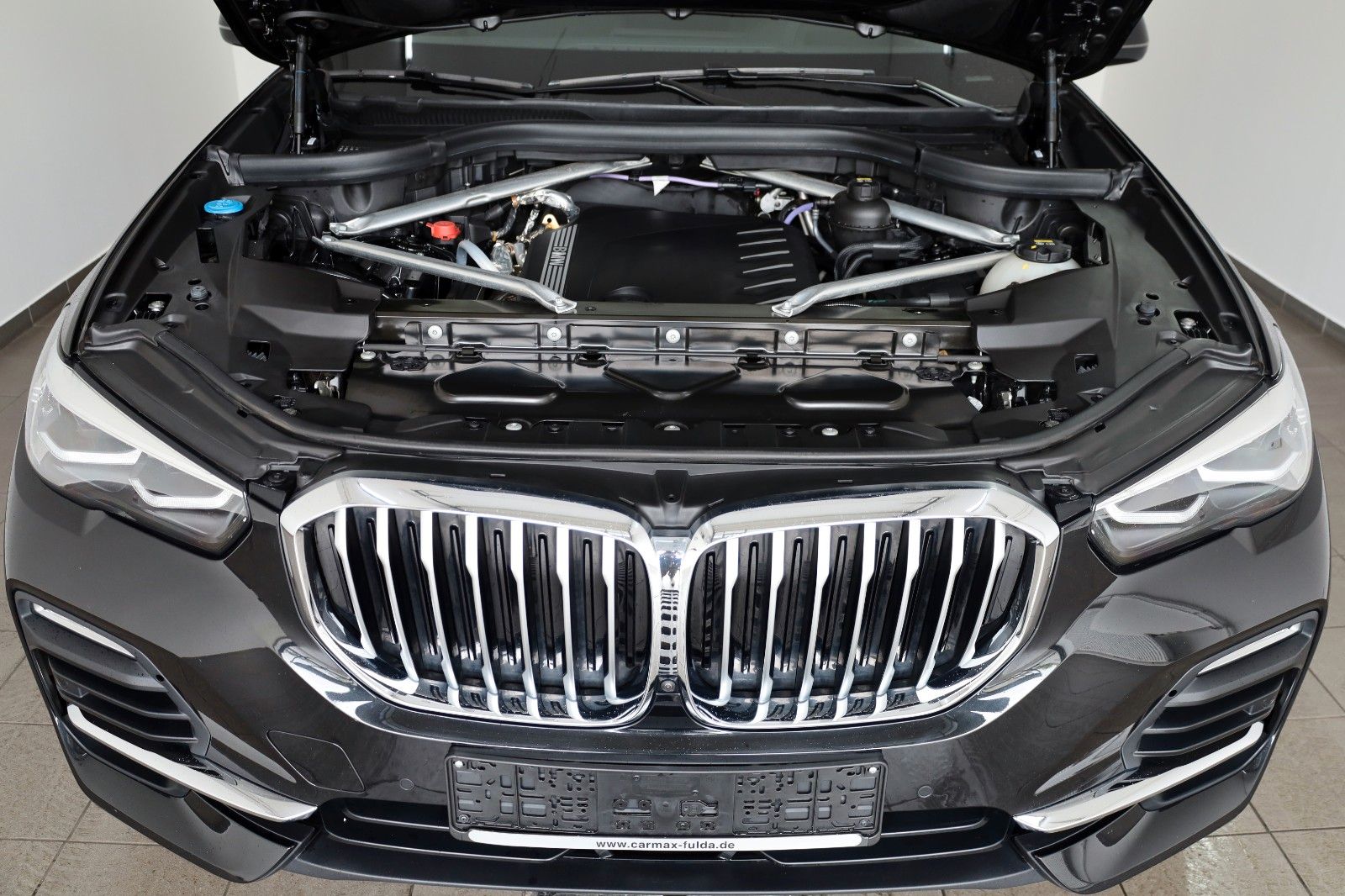 Fahrzeugabbildung BMW X5 xDrive 30d Leder,Navi,LED,PanDach,HeadUp,360°