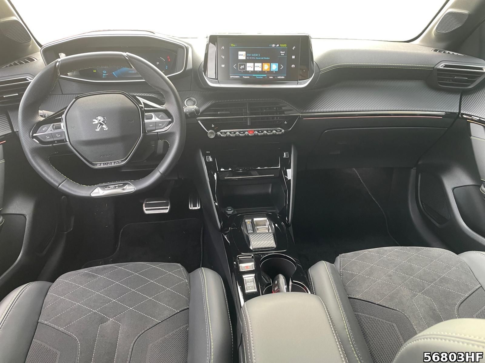 Fahrzeugabbildung Peugeot e-208 GT *ACC*LED*PDC+CAM*NAVI*CARPLAY*