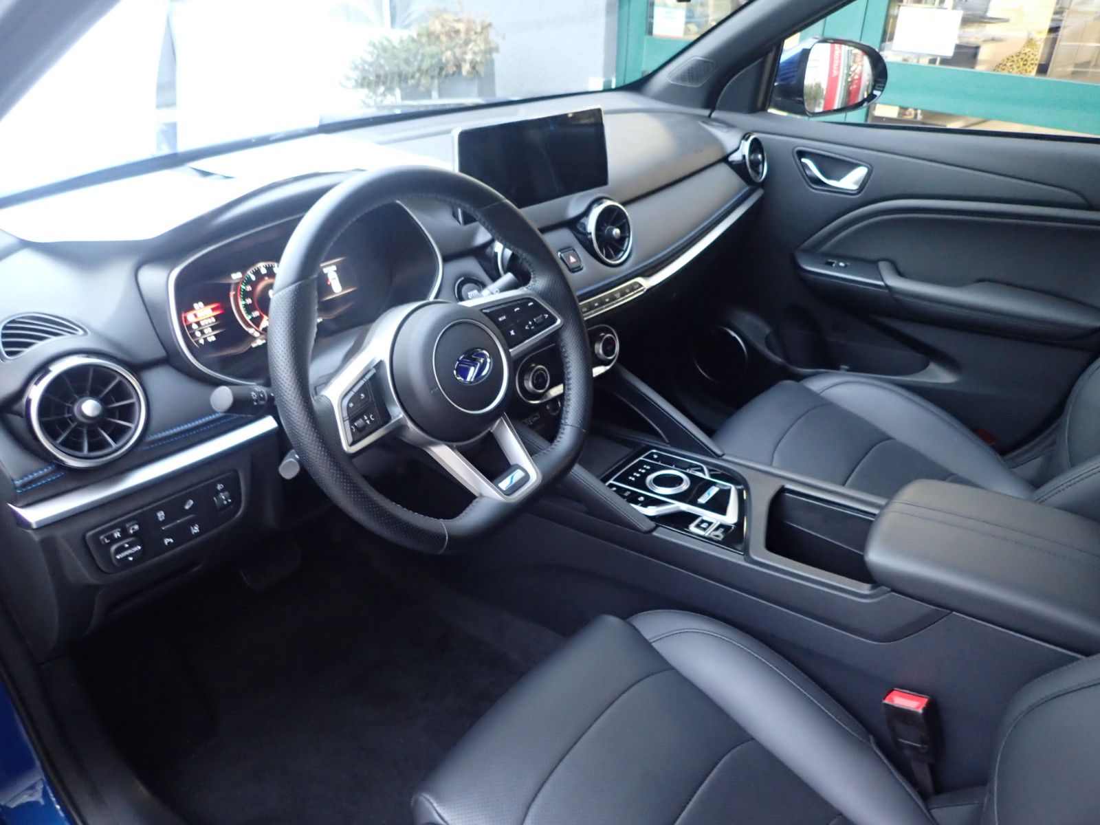 Fahrzeugabbildung Seres 3