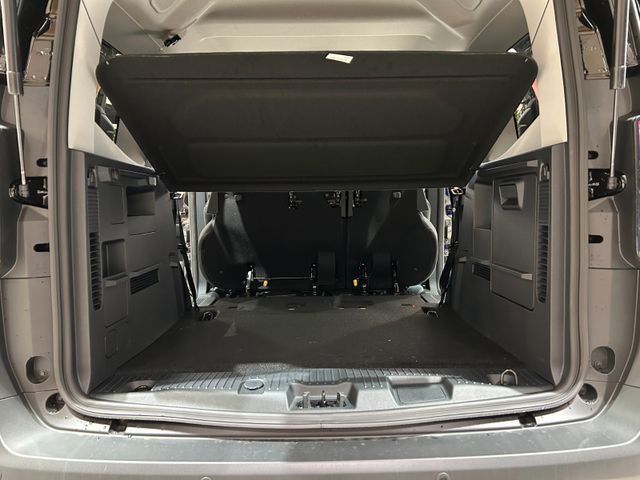 Ford Tourneo Courier Titanium Automatik AHK