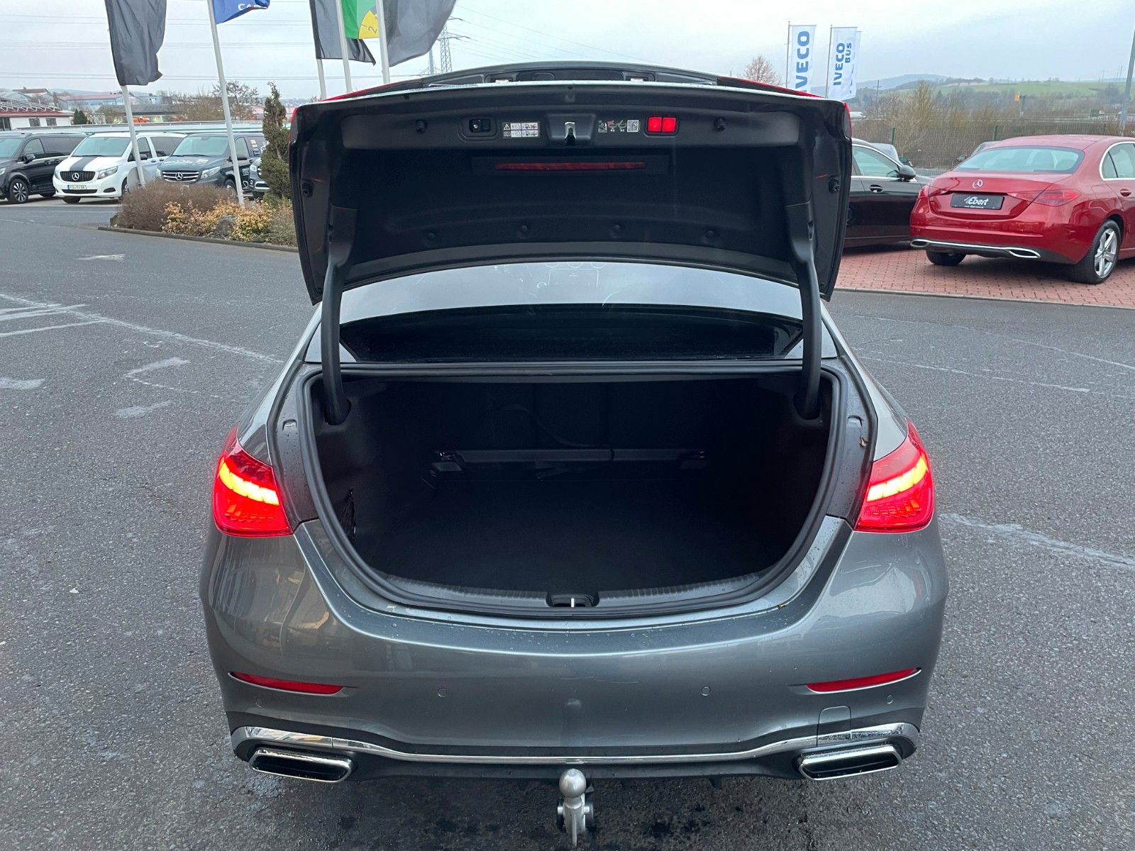 Fahrzeugabbildung Mercedes-Benz C 200 AMG AHK+Memory+R-Kamera+Distr+Ambiente+Key