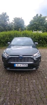 Toyota RAV4 2.5 4x4 Hybrid - Toyota RAV 4 Gebrauchtwagen in Stuttgart