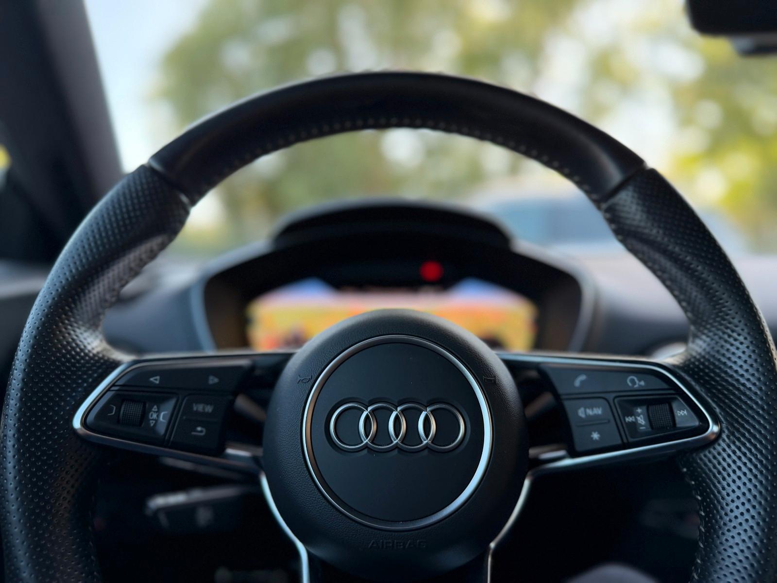 Audi TT Coupe 2.0 TFSI S-Line/ALCANTARA/Cockpit