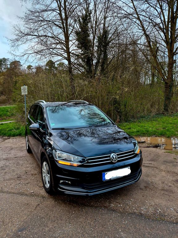 Image of Volkswagen Touran