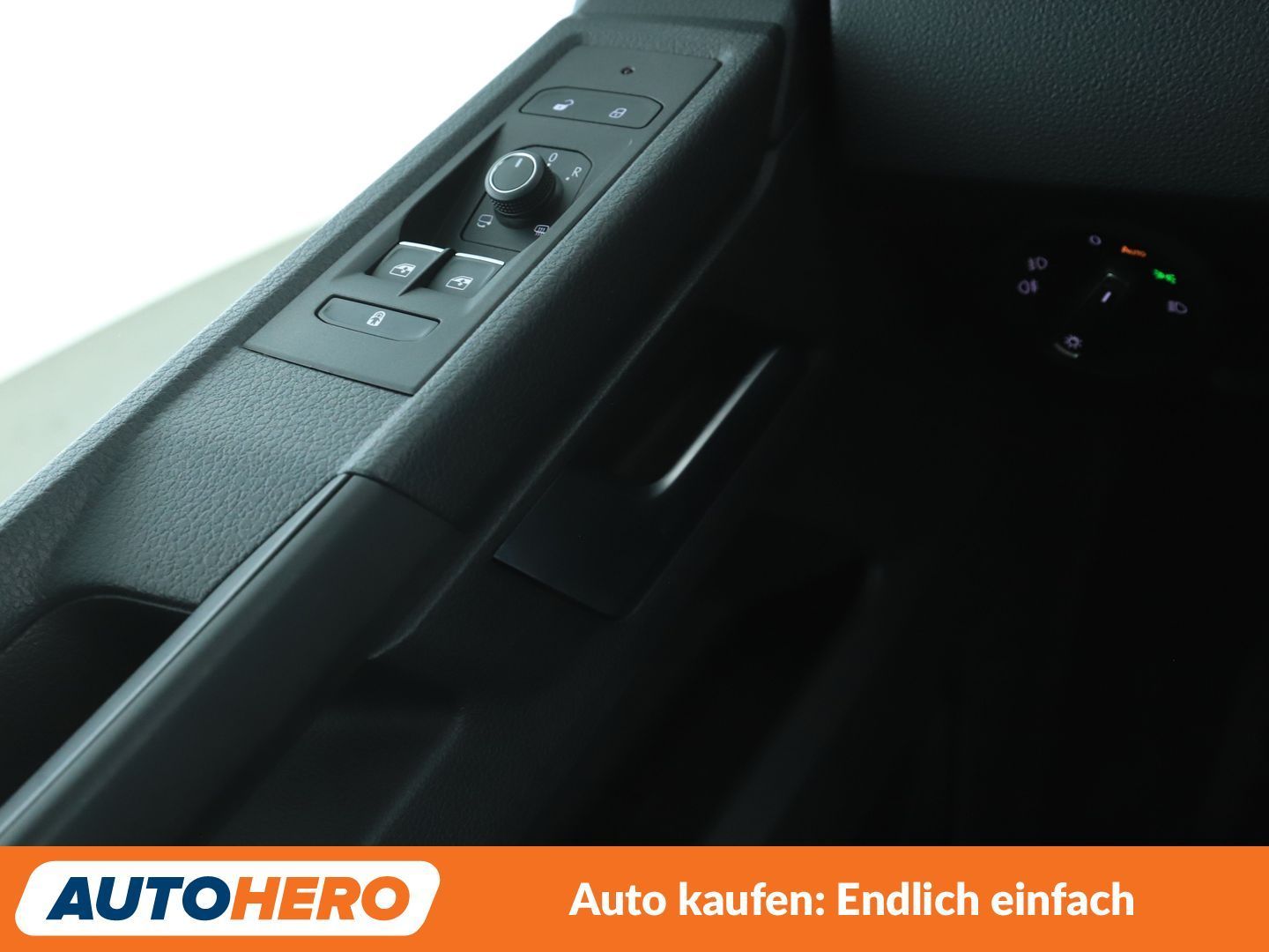 Volkswagen T6 Multivan 2.0 TDI Trendline FWD Aut. NAVI LED foto 24