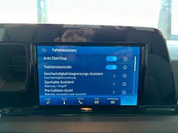 Ford Tourneo Courier Titanium AHK