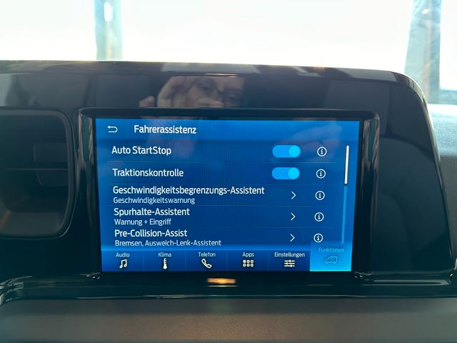 Ford Tourneo Courier Titanium AHK