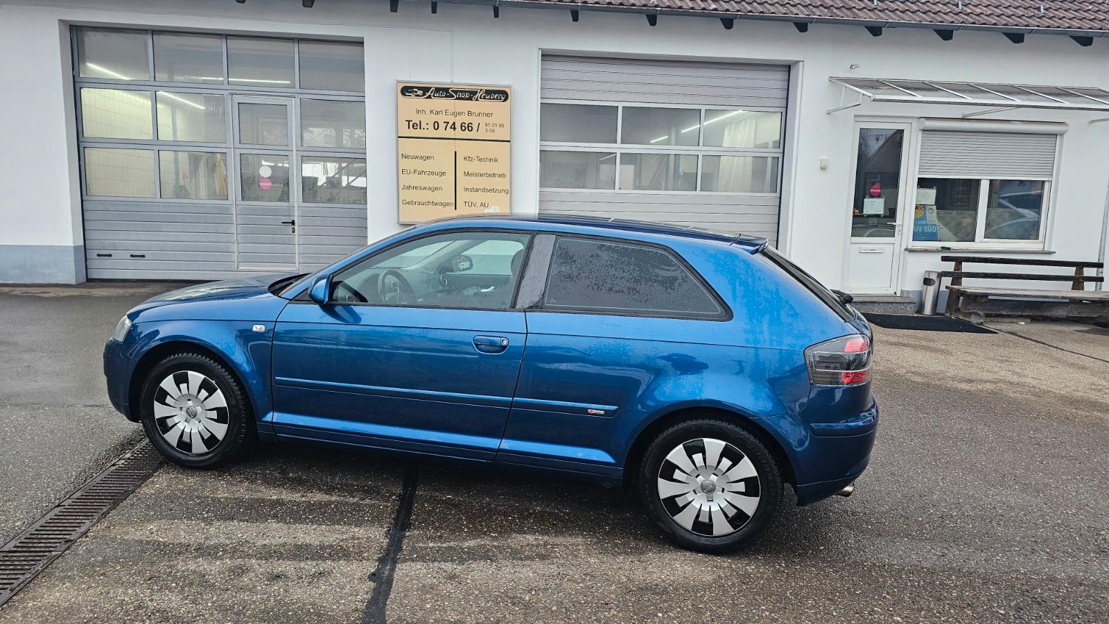 Audi A3 2.0 FSI S line Sportpaket plus - Motorschaden