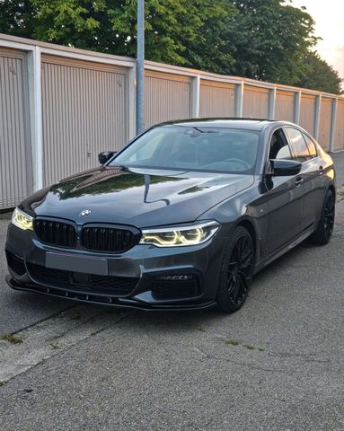 BMW 540i G30 M-Paket Remus M5 360 Grad Kam...