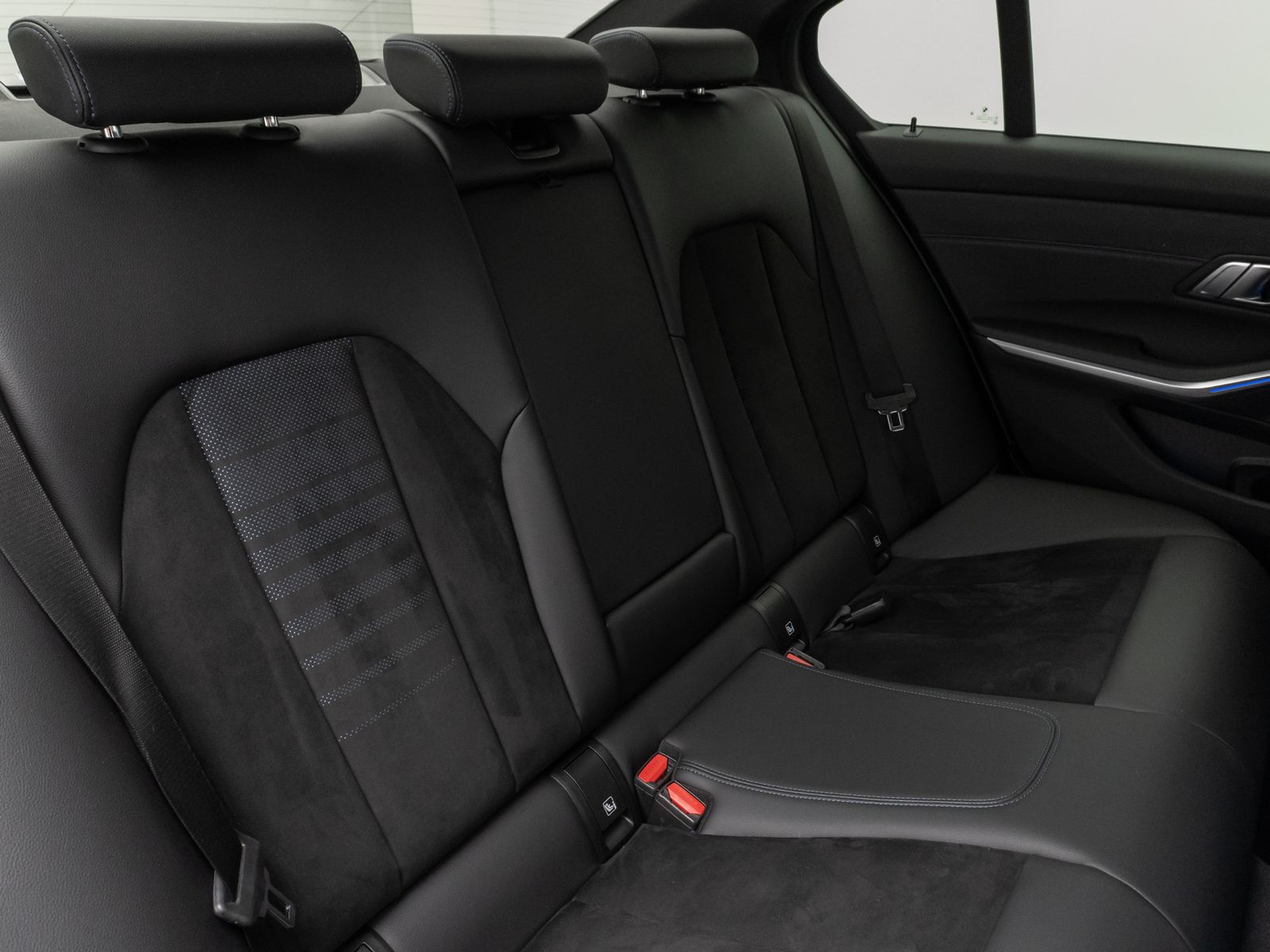 Fahrzeugabbildung BMW 330i xD M Sport Kamer DAB HiFi Stop&Go Alarm 19"