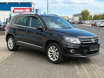 Volkswagen Tiguan - 2