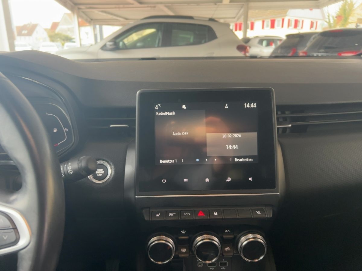 Fahrzeugabbildung Renault Clio INTENS TCe 90 Navi Kamera