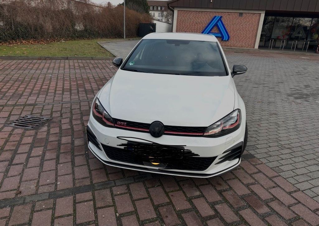 Image of Volkswagen Golf