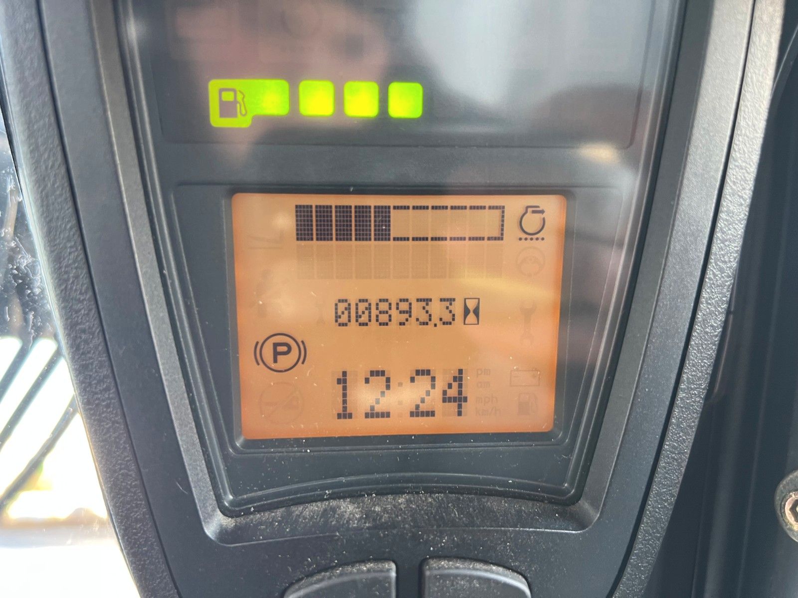 Fahrzeugabbildung Linde H14D-01 / Triplex: 4,6m / 2014 / 893h