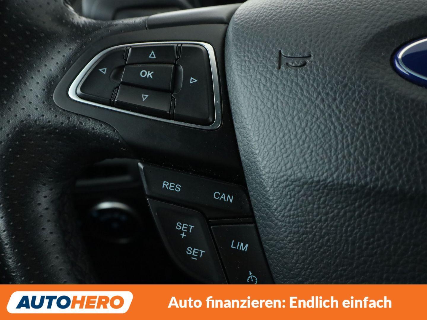 Ford Focus 1.0 EcoBoost ST-Line *NAVI*XENON*TEMPO*PDC
