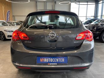 MYAUTOCENTER – Gebraucht- und Jahreswagen mit Werkstattservice in Pfaffenhofen Opel Astra J Lim. 5-trg. Selection *Klima*Navi*SHZ*