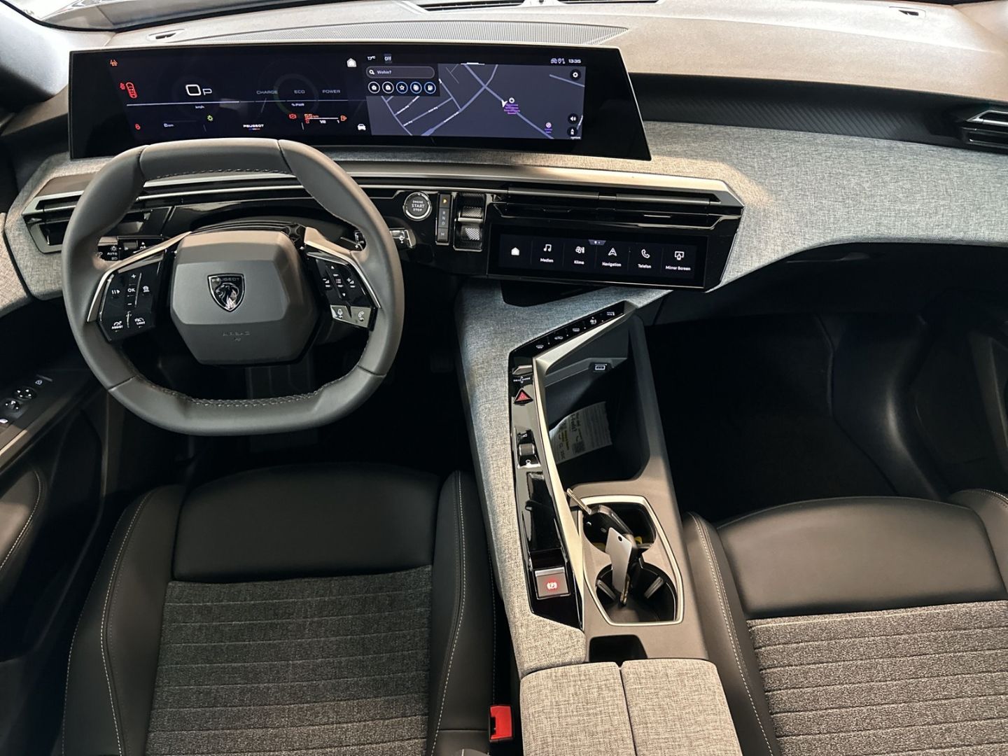Fahrzeugabbildung Peugeot 5008 Allure HYBRID 145 e-DSC6 Navi LED CarPlay