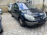 Renault Scenic Confort Authentique 1.6 16V - Renault Scenic Authentique mit Benzin-Antrieb
