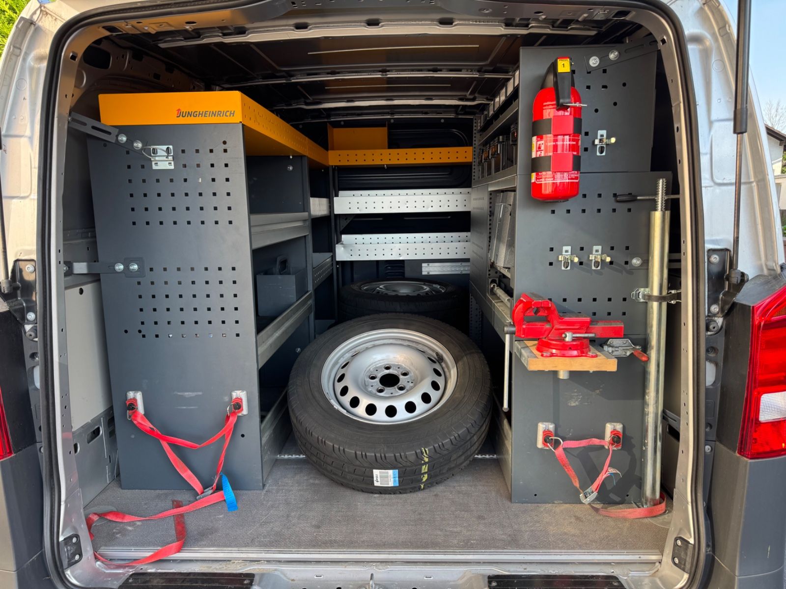 MERCEDES-BENZ Vito Kasten 110 CDI FWD lang WERKSTATT SHZ