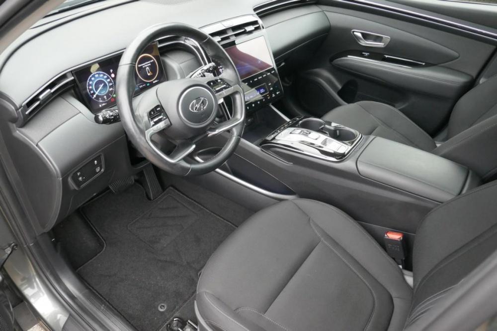 Hyundai Tucson Trend 230PS Hybrid Pano Kamera LED AHK