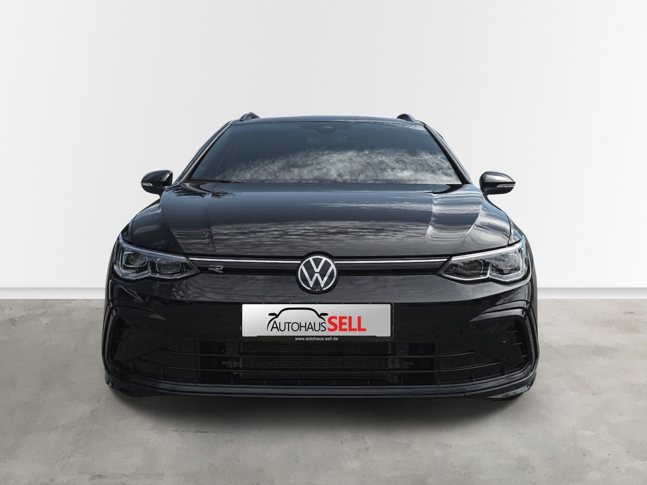 Fahrzeugabbildung Volkswagen Golf Variant R-Line 1.5 TSI IQ Pano AHK
