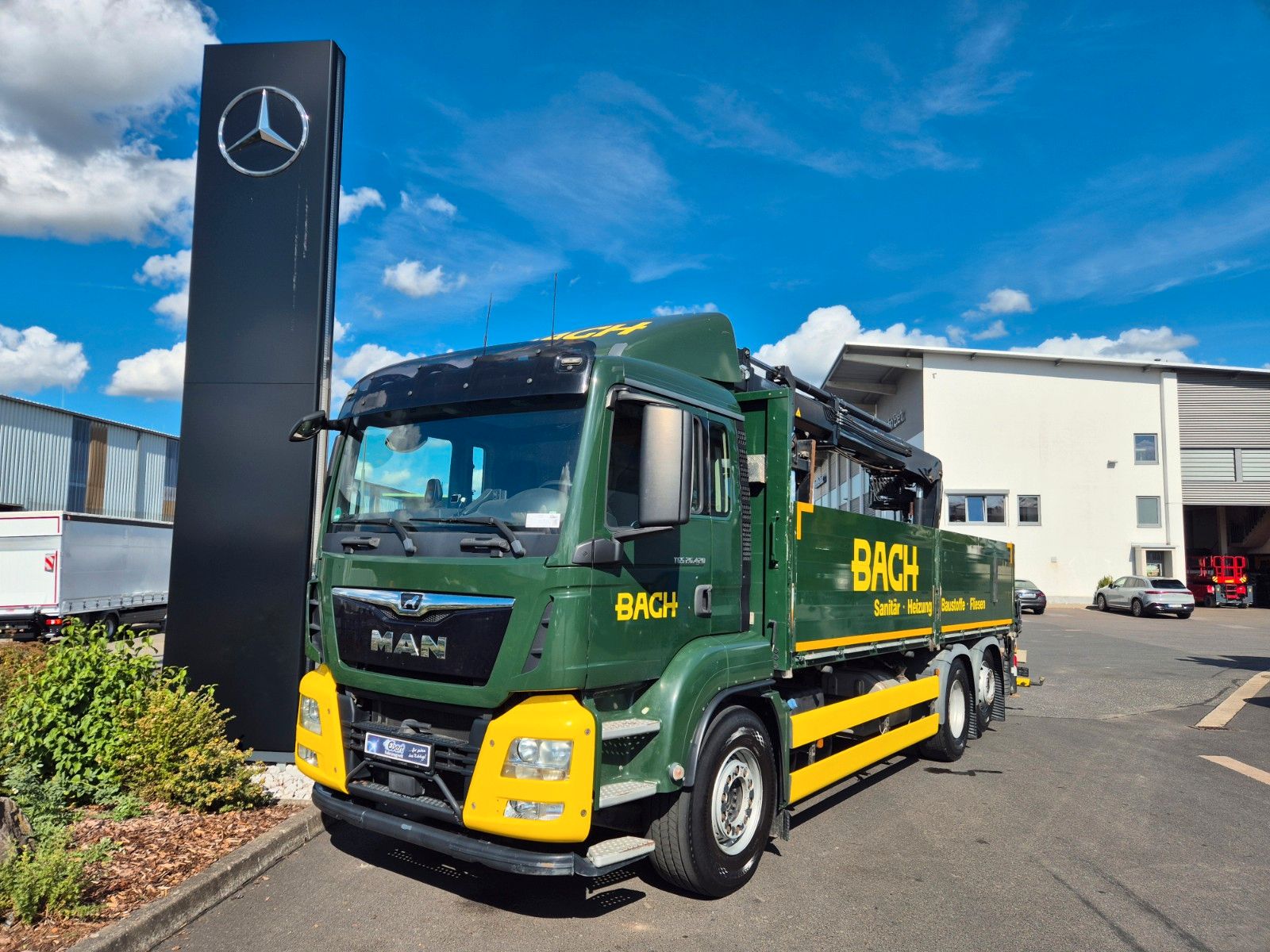 Fahrzeugabbildung MAN TGS 26.420 6x2-4 LL Hiab 177K PRO 2 Stück