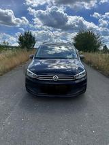 Volkswagen Touran 2.0 TDI SCR DSG Comfortline Comfortline - VW Touran Gebrauchtwagen in Leipzig
