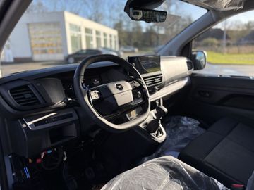 Fotografie des Opel Vivaro 1.5 Diesel 120 M S&S AHK Winter