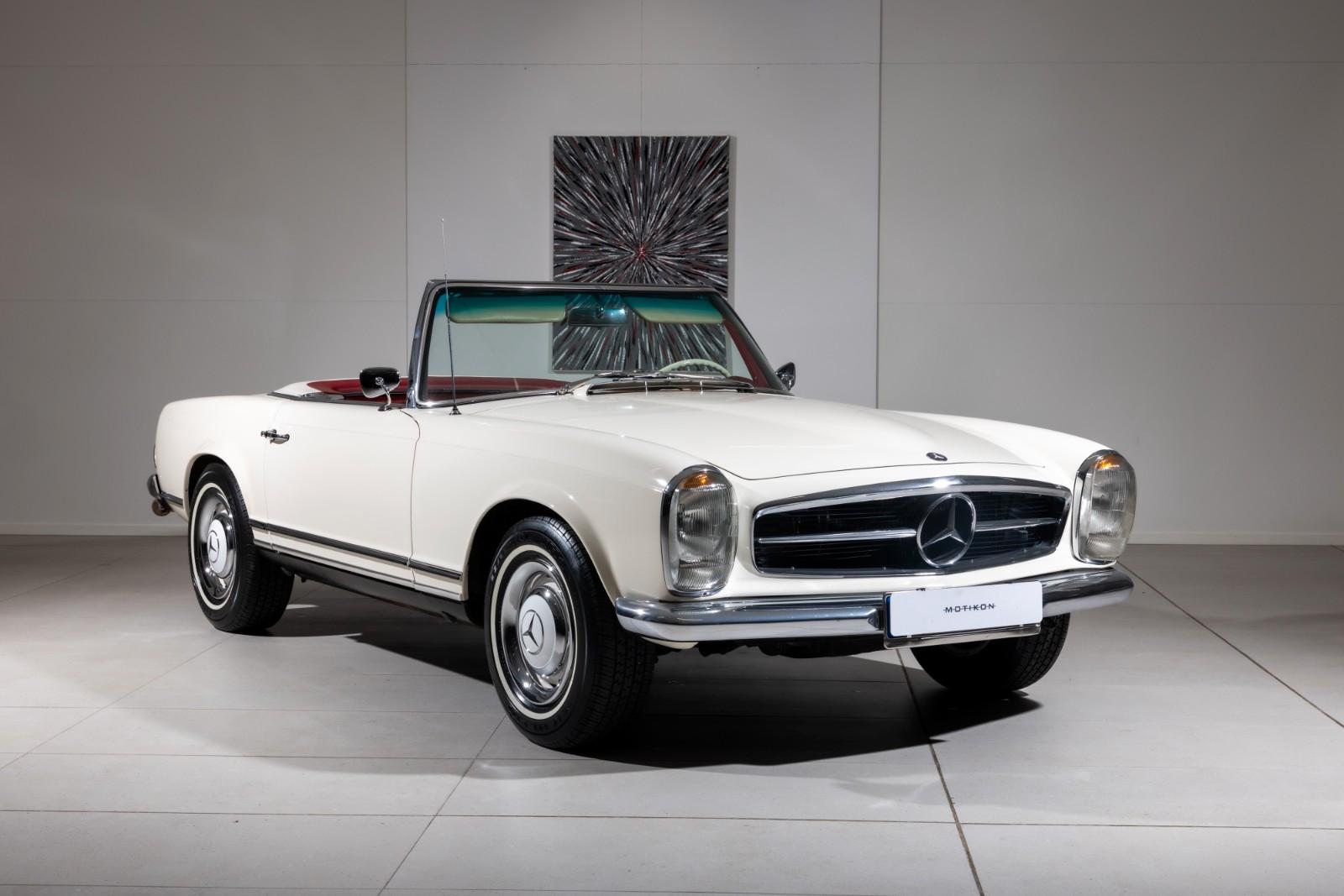 Mercedes-Benz SL 230 Pagoda