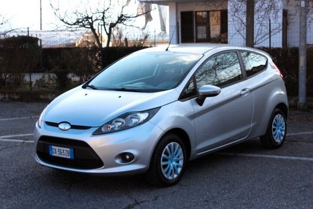 Ford Fiesta NEW PLUS 1.200IE NEOPATENTATI CLIMA 