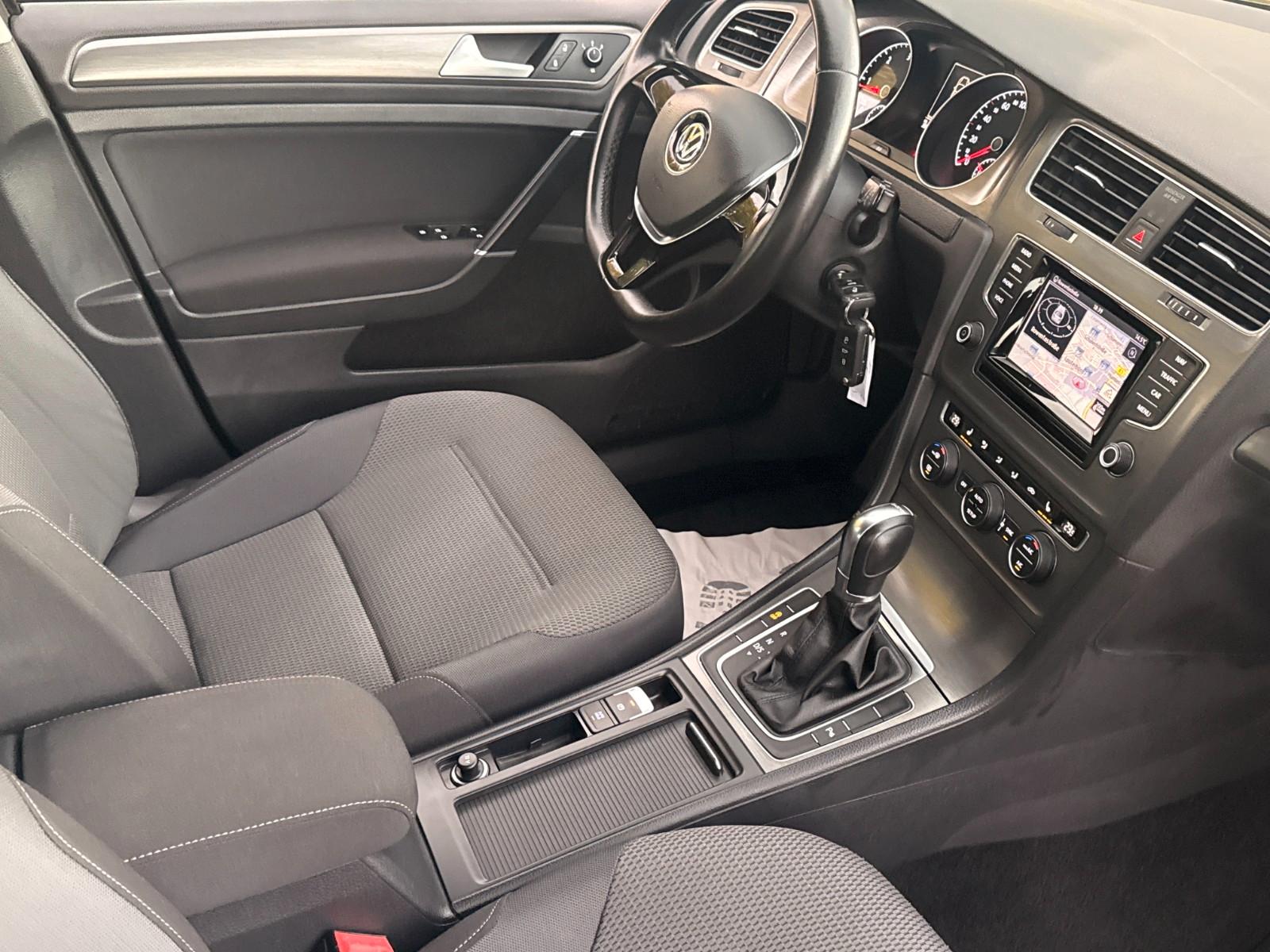 Volkswagen Golf 2013 — photo 21