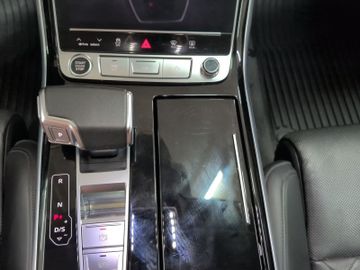 Audi A8 - 11