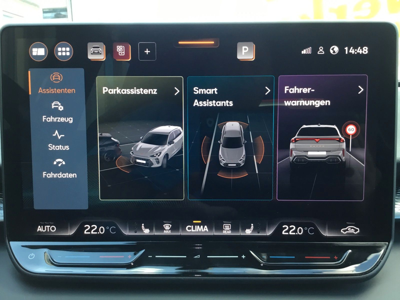 Fahrzeugabbildung CUPRA Terramar 2.0 TSI DSG 4Drive+Matrix+AHK+Pano+360°