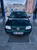 Volkswagen VW Bora Variant 1.8 5V Turbo Highline - VW Passat Variant von 2001