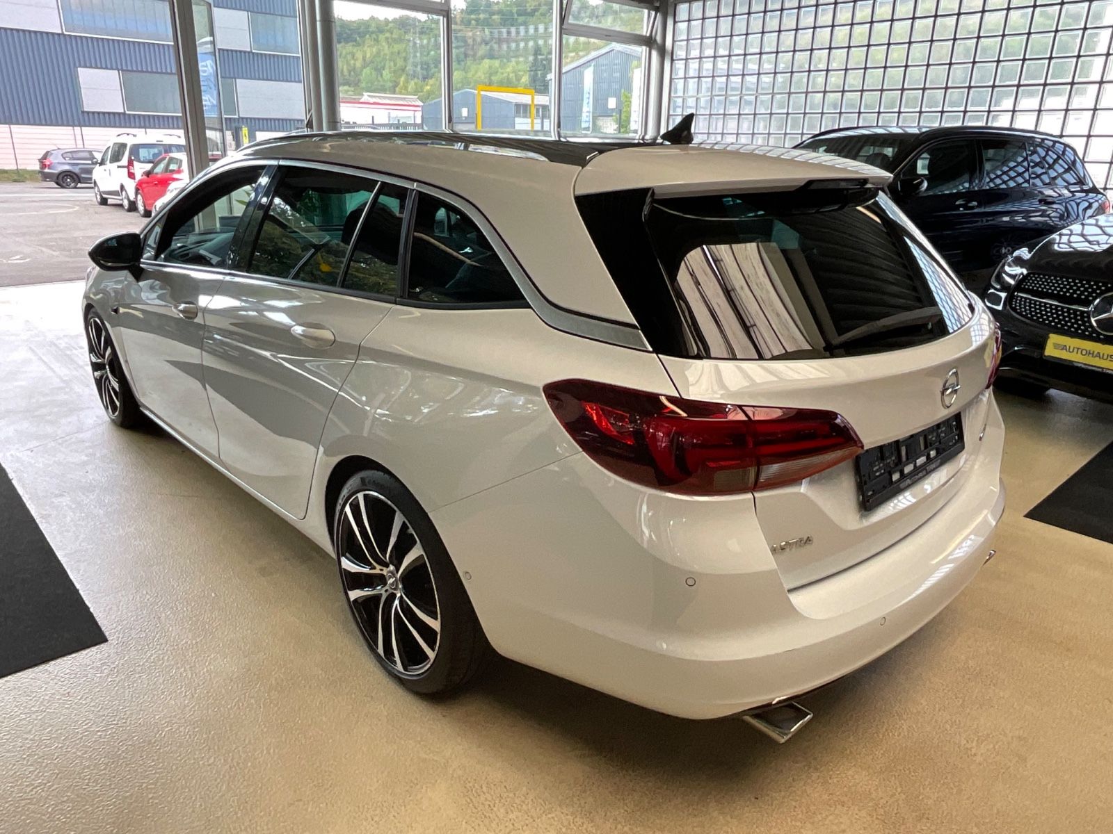 Fahrzeugabbildung Opel Astra K Sports Tourer Ultimate*OPC Line