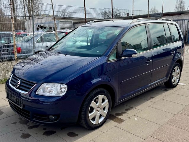 Volkswagen Touran Highline / 7 Sitzer!