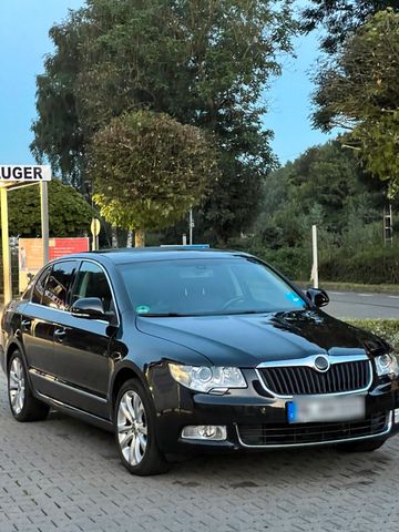 Skoda Scoda Superb Top Zustand 2-Hand