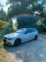 BMW 325i x-drive E91 - BMW 325: 325d E91