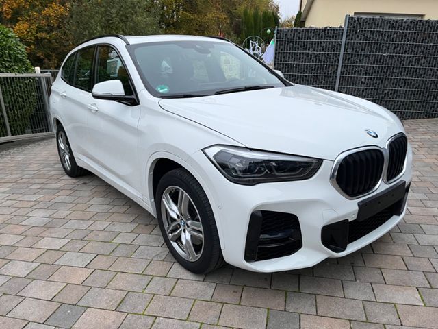 BMW X1 2.0ix MPaket Pano NavPL Kam  A.LED H/K 18 1Hd