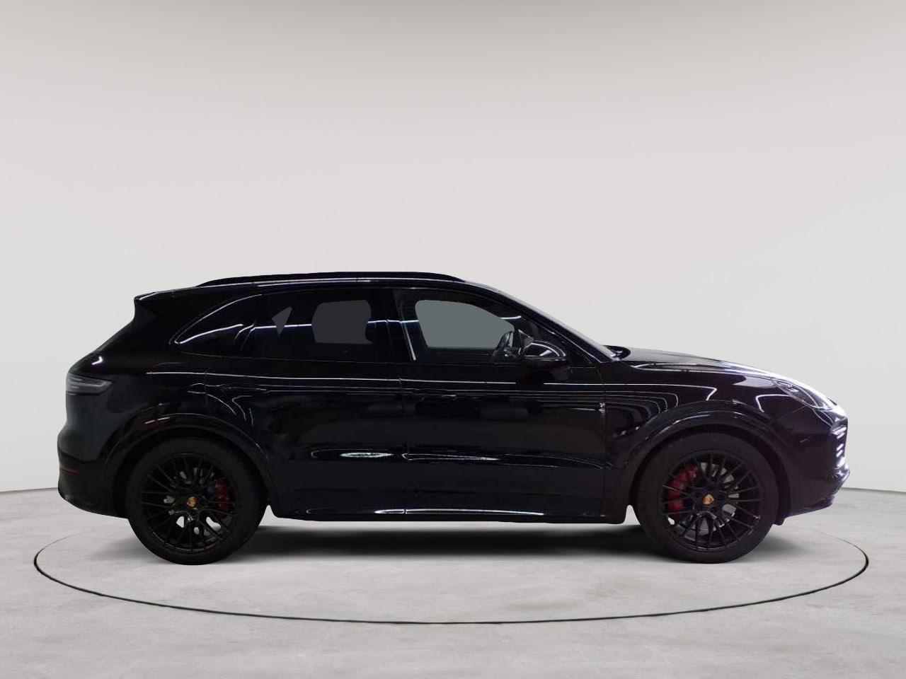 Porsche Cayenne GTS Pano HuD Massage SC Luft